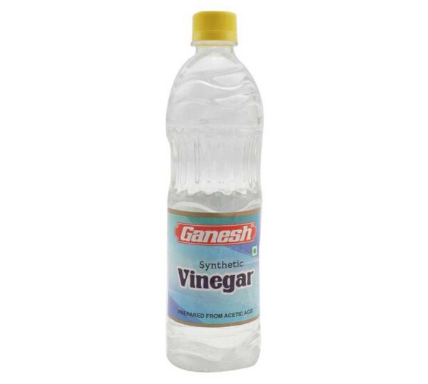 Ganesh Vinegar, 700 ml Plastic Bottle